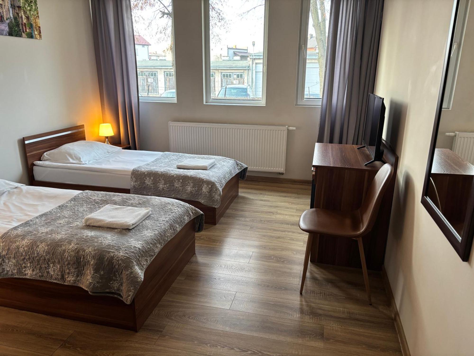 M&A Guest Rooms Łomża Exteriör bild
