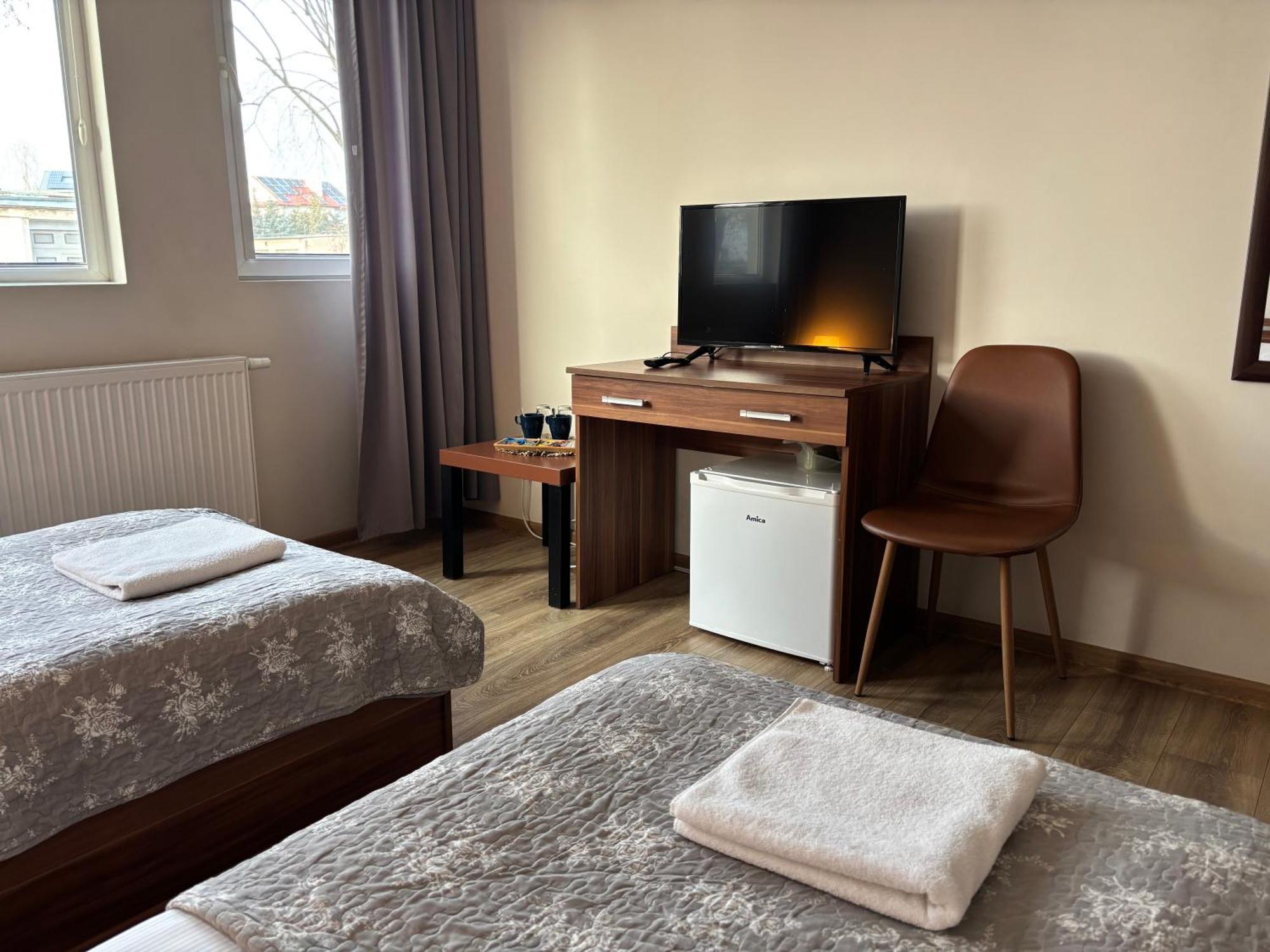 M&A Guest Rooms Łomża Exteriör bild